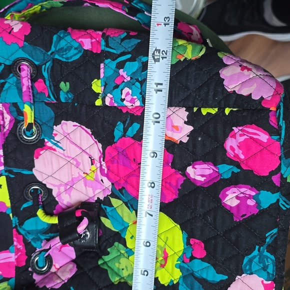 Vera Bradley small back pack - Picture 6 of 10
